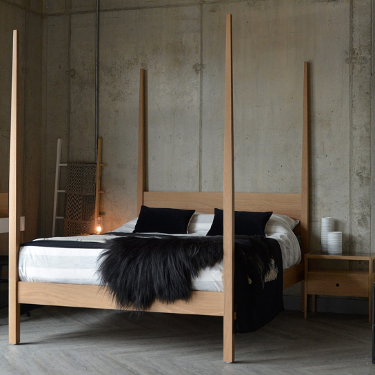 Rustic Mango Solid Wooden Bed In Light Honey Finish ( Mango Wood )